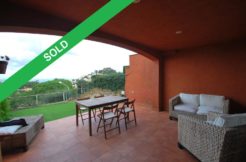 1181-Property for sale in the center of Begur with sea views