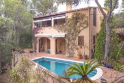 1231-Villa with garden and pool a few minutes from the cove of AiguaXelida.