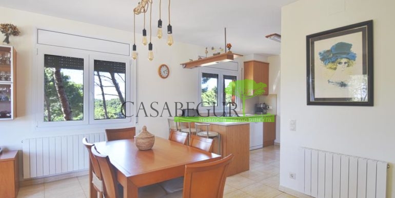 ref-1424-property-villa-house-home-sale-buy-purchase-residencial-begur-pool-garden12