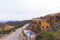1466 Duplex apartment with open views to the sea