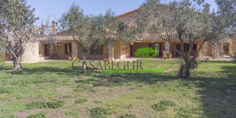 ref-1514-masia-farm-house-villa-for-sale-estartit-torroella-de-montgri-costa-brava-homes-villas-properties3