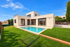 Ref 1838 Propiedad de obra nueva en zona tranquila de Begur